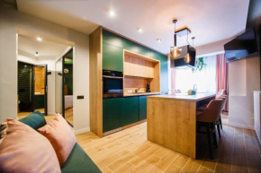 Green Velvet City Retreat